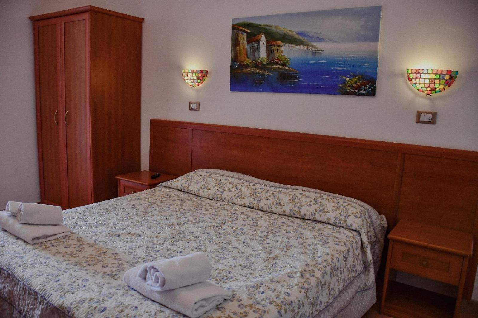 Vela Club Hotel & Appartamenti โรดิการ์กานิโก ภายนอก รูปภาพ